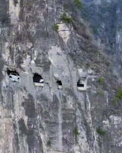 Hầm Guoliang – Con Đường Được Khắc Tay Qua Vách Núi Ở Trung Quốc