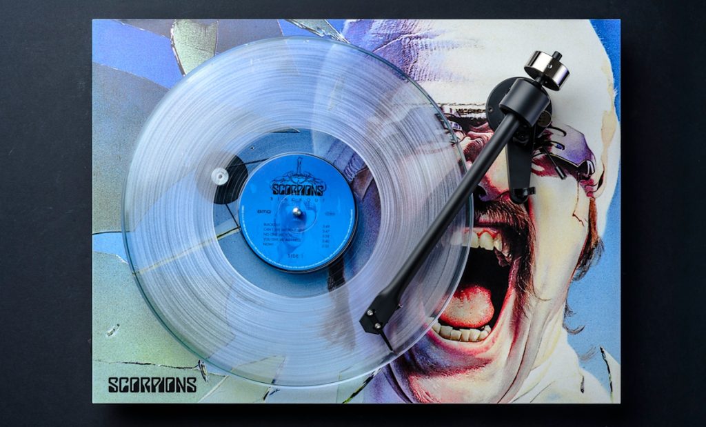 Pro-Ject mở rộng Artist Collection với phiên bản mâm than giới hạn Scorpions Blackout缩略图 Edit