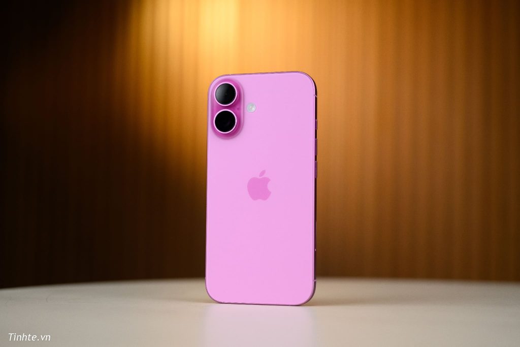 TOP 10 smartphone bán chạy nhất thế giới 2025, iPhone chiếm 7 vị trí缩略图 Edit