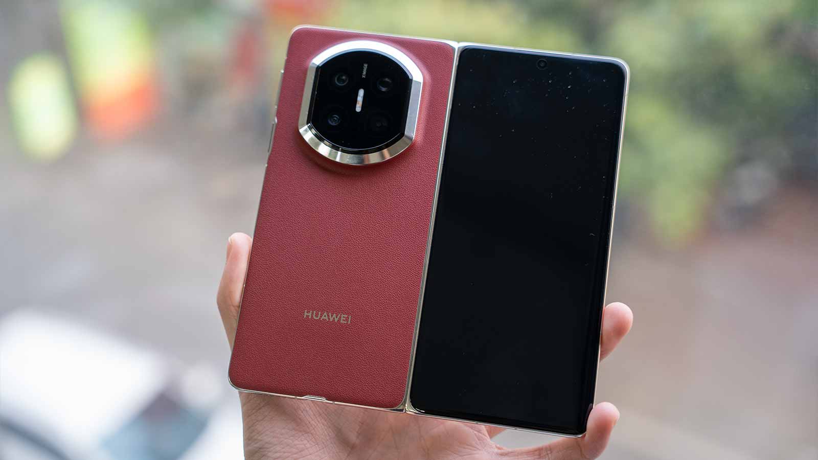 HUAWEI Việt Nam gây bất ngờ khi đưa Mate X7 lên trang chủ