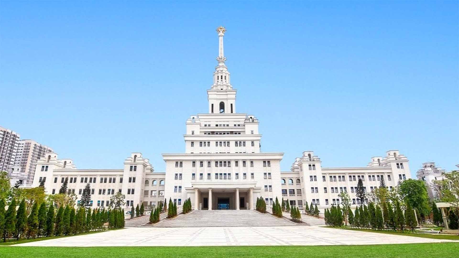 Vingroup đào tạo 20.000 nhân tài AI kèm phụ cấp 8 triệu đồng một tháng