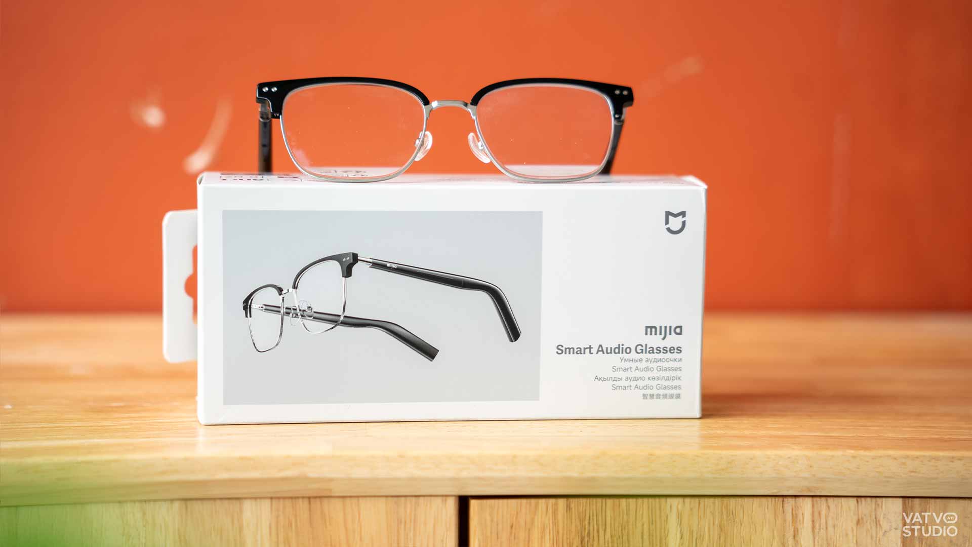 Trải nghiệm Xiaomi Mijia Smart Audio Glasses giá 5 triệu: Kính tích hợp loa nghe nhạc và ghi âm cực hay!