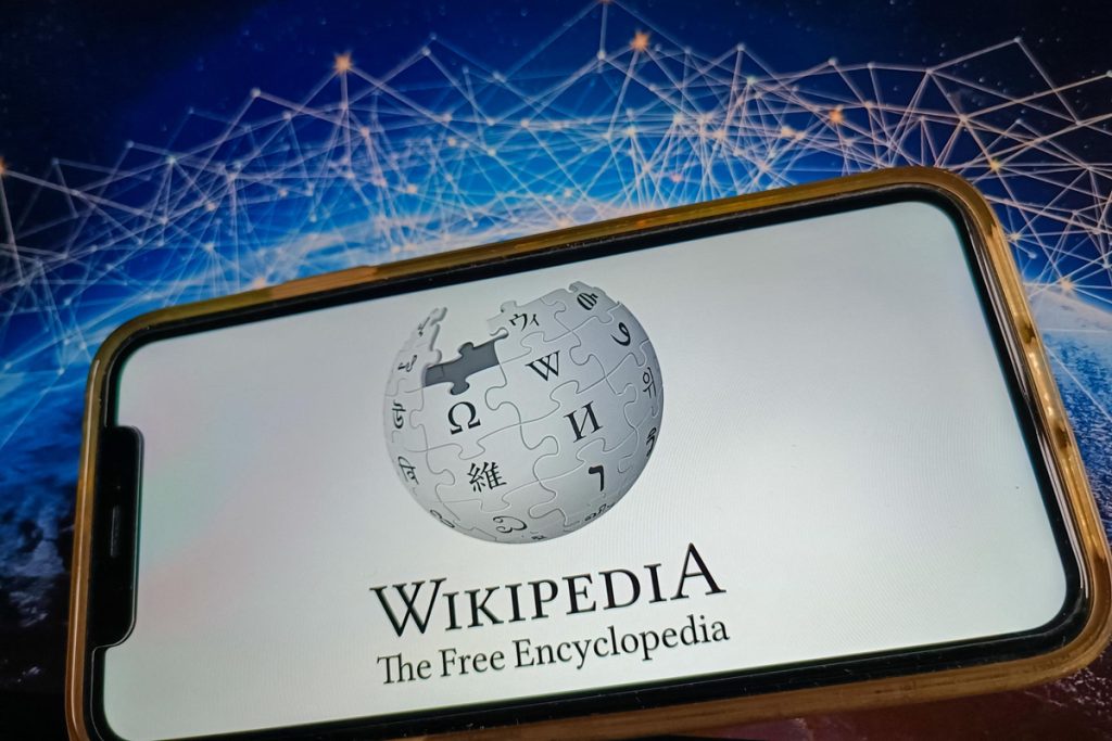 Một lập trình viên biến Wikipedia thành mạng xã hội.缩略图 Thích