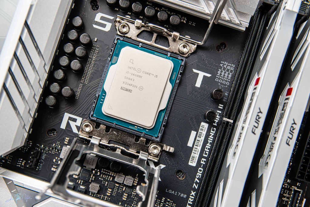 Ba mánh đơn giản để anh em dựng PC giữa mùa bão giá RAM缩略图 Tết Ant Khang