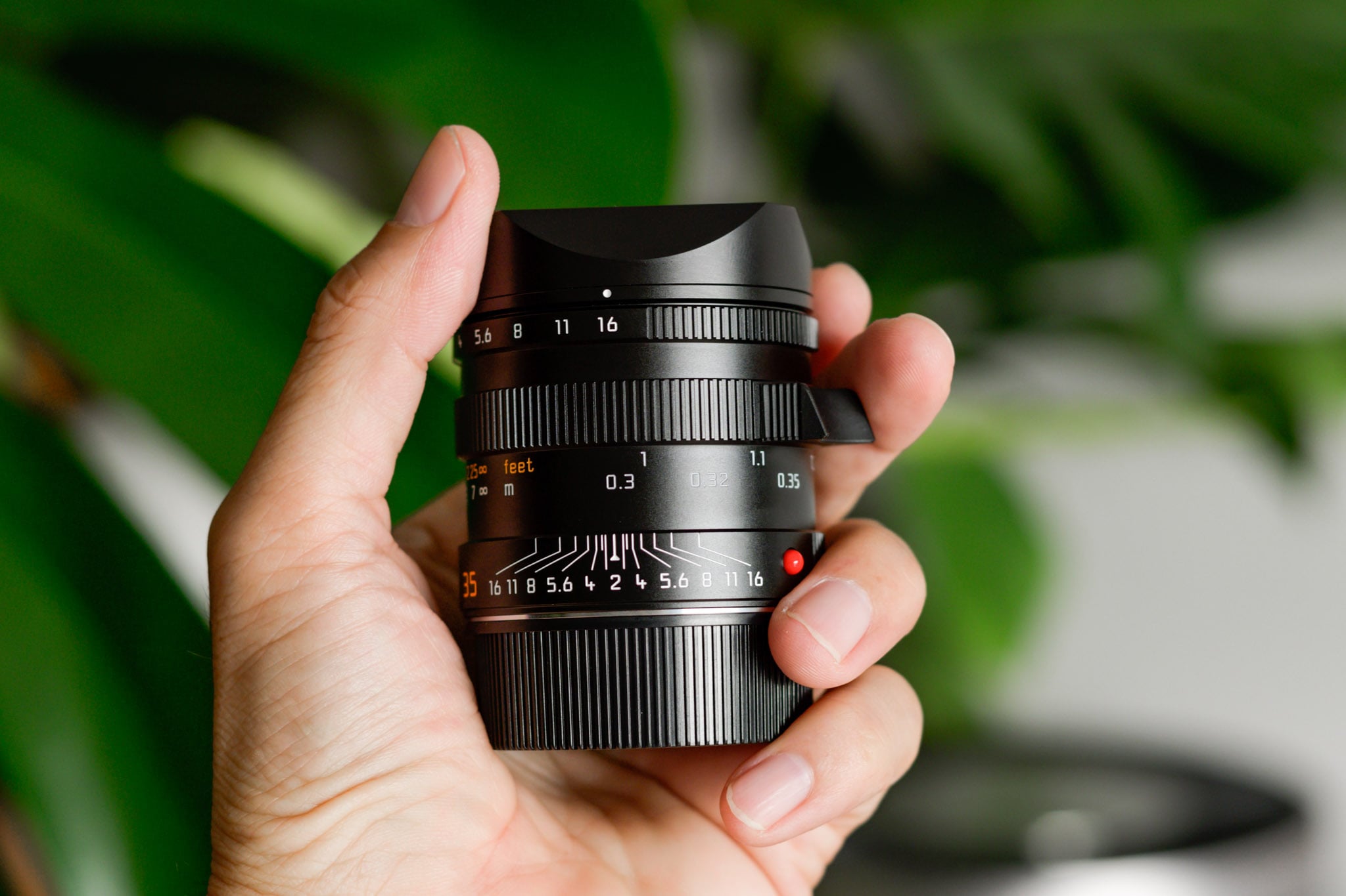 Ống kính Leica APO-Summicron-M 35 f/2 ASPH: đẹp và chất lượng, giá 225 triệu đồng