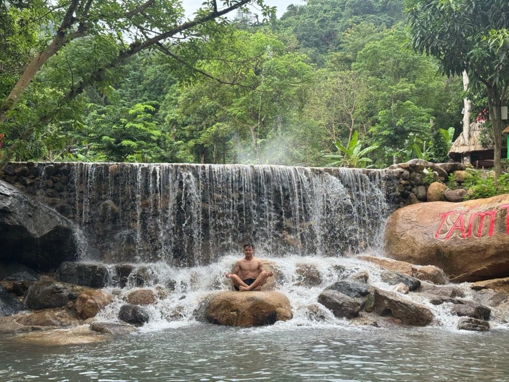 Lên núi tắm suối Tà Lọt tại An Giang缩略图 Edit