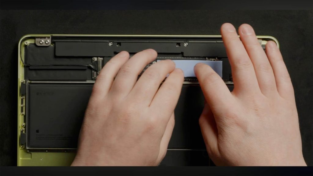 Tăng 19% hiệu năng MacBook Neo chỉ bằng một miếng tản nhiệt SSD缩略图 Thích