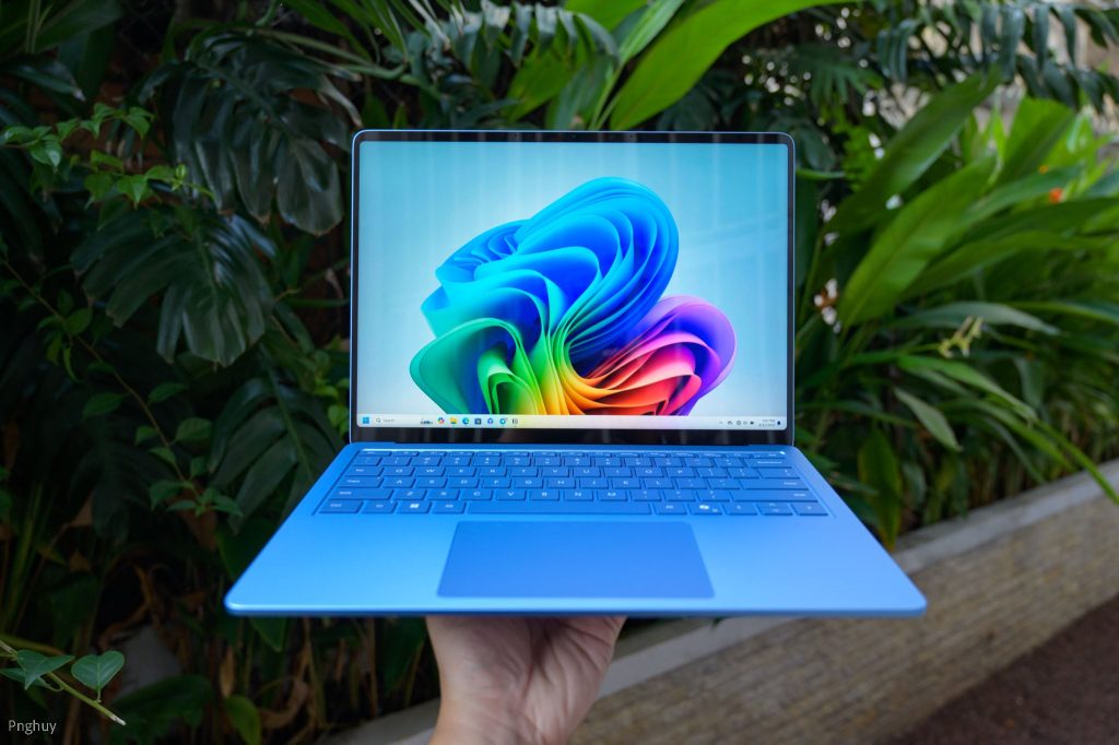 Microsoft tăng giá Surface Laptop và Surface Pro thêm tới 500 USD so với lúc ra mắt缩略图 Edit