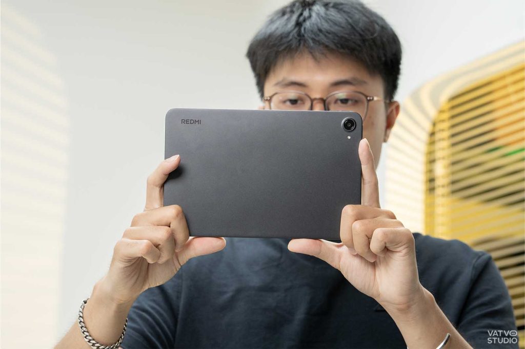 Trên tay REDMI K Pad 2: Giá 13 triệu đồng có Dimensity 9500, thiết kế rất giống iPad mini 7!